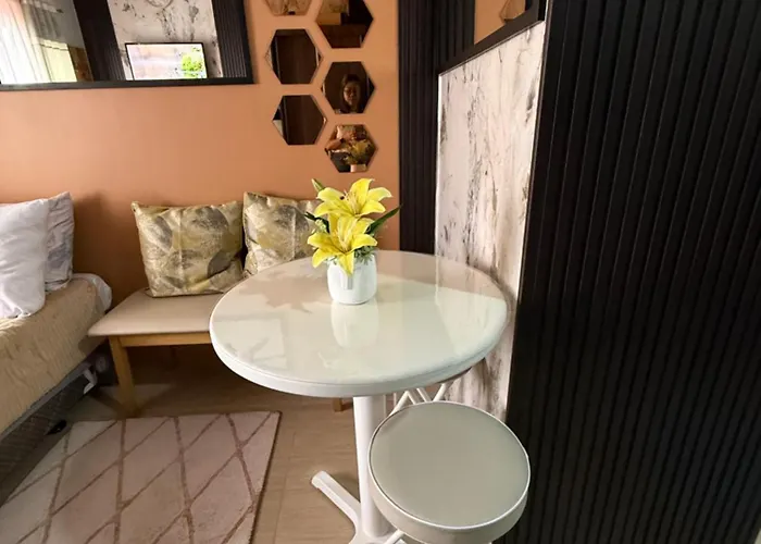 In Filinvest City, Alabang, Muntinlupa 公寓式飯店